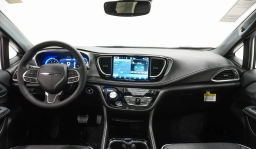 Chrysler Pacifica Limited FWD 2026