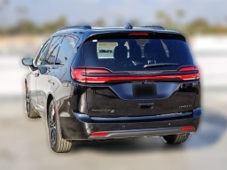Chrysler Pacifica Limited FWD 2026
