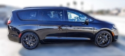 Chrysler Pacifica Limited FWD 2026
