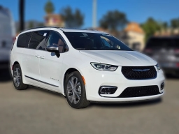Chrysler Pacifica Pinnacle FWD 2026