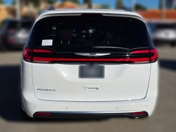 Chrysler Pacifica Pinnacle FWD 2026