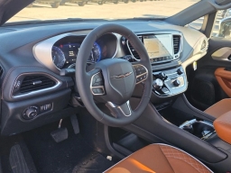 Chrysler Pacifica Pinnacle FWD 2026