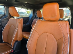 Chrysler Pacifica Pinnacle FWD 2026