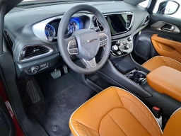 Chrysler Pacifica Pinnacle FWD 2026