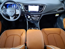 Chrysler Pacifica Pinnacle FWD 2026