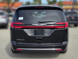 Chrysler Pacifica Pinnacle FWD 2026