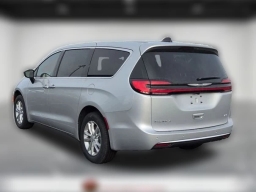 Chrysler Pacifica Select AWD 2026