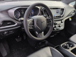 Chrysler Pacifica Select AWD 2026