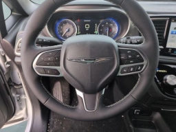 Chrysler Pacifica Select AWD 2026