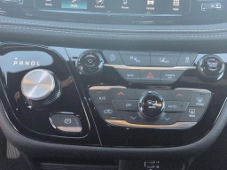 Chrysler Pacifica Select AWD 2026