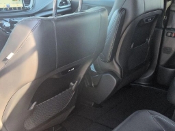 Chrysler Pacifica Select AWD 2026