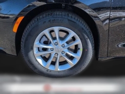 Chrysler Pacifica Select AWD 2026