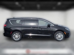 Chrysler Pacifica Select AWD 2026