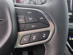 Chrysler Pacifica Select AWD 2026