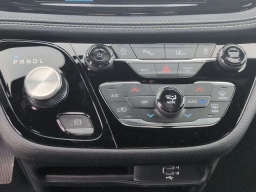 Chrysler Pacifica Select AWD 2026