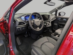 Chrysler Pacifica Select AWD 2026