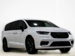 Chrysler Pacifica Select AWD 2026