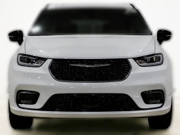 Chrysler Pacifica Select AWD 2026