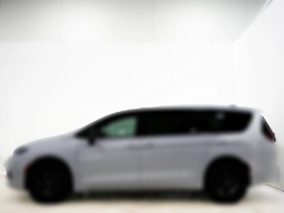 Chrysler Pacifica Select AWD 2026
