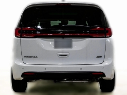 Chrysler Pacifica Select AWD 2026