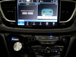 Chrysler Pacifica Select AWD 2026