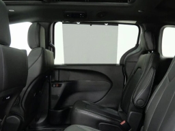 Chrysler Pacifica Select AWD 2026