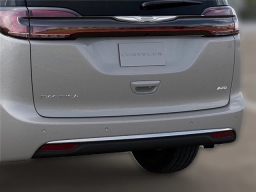 Chrysler Pacifica Select AWD 2026