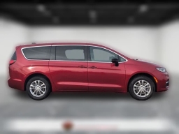 Chrysler Pacifica Select AWD 2026