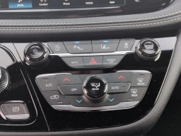 Chrysler Pacifica Select AWD 2026