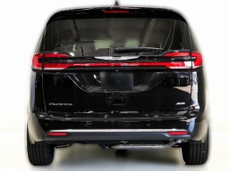 Chrysler Pacifica Select AWD 2026