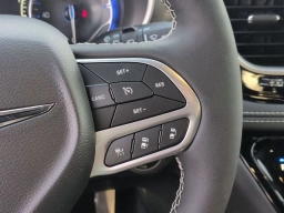 Chrysler Pacifica Select AWD 2026
