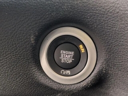 Chrysler Pacifica Select AWD 2026