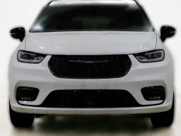 Chrysler Pacifica Limited AWD 2026