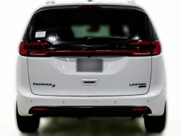 Chrysler Pacifica Limited AWD 2026