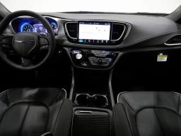 Chrysler Pacifica Limited AWD 2026