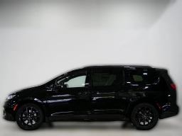 Chrysler Pacifica Limited AWD 2026