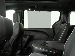 Chrysler Pacifica Limited AWD 2026