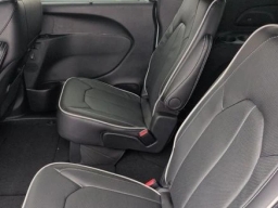 Chrysler Pacifica Limited AWD 2026