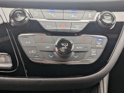 Chrysler Pacifica Limited AWD 2026