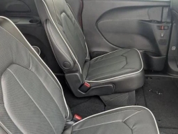 Chrysler Pacifica Limited AWD 2026