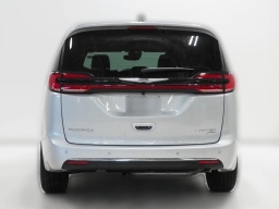 Chrysler Pacifica Limited AWD 2026
