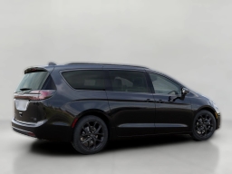 Chrysler Pacifica Limited AWD 2026