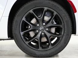 Chrysler Pacifica Limited AWD 2026