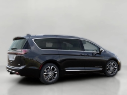 Chrysler Pacifica Pinnacle AWD 2026