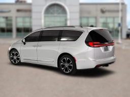 Chrysler Pacifica Pinnacle AWD 2026