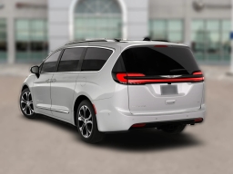 Chrysler Pacifica Pinnacle AWD 2026