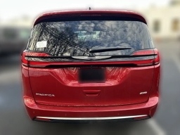Chrysler Pacifica Pinnacle AWD 2026