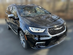Chrysler Pacifica Pinnacle AWD 2026