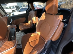 Chrysler Pacifica Pinnacle AWD 2026