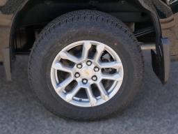 Chevrolet Silverado 1500 LT 4WD Crew Cab 147" 2026